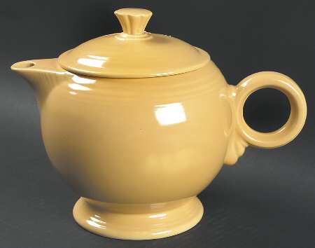 Fiesta Yellow (Older) Large Tea Pot & Lid