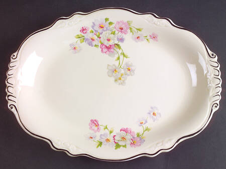 Fluffy Rose 1 (Platinum Trim) 11" Oval Serving Platter