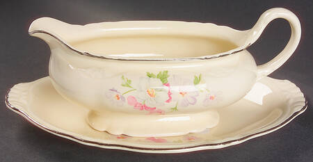 Fluffy Rose 1 (Platinum Trim) Gravy Boat & Underplate/Relish