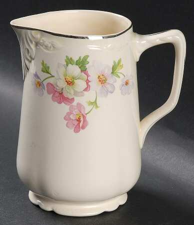 Fluffy Rose 1 (Platinum Trim) 16 Oz Pitcher