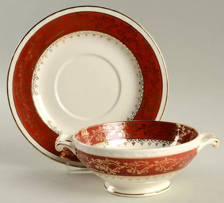Formal Rust Red Footed Cream Soup Bowl & Saucer Set