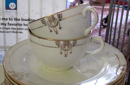 G2301 Flat Cup & Saucer Set