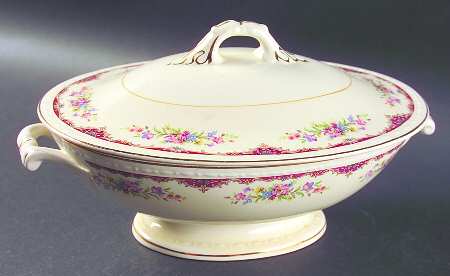 G3320 Oval Covered Vegetable