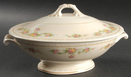 G3370 Oval Covered Vegetable
