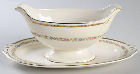 G3388 Gravy Boat with Attached Underplate