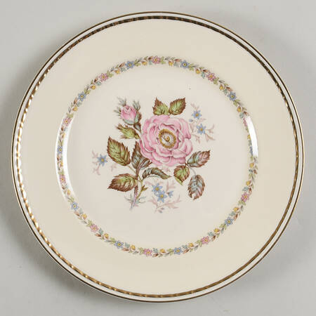 G3388 Luncheon Plate