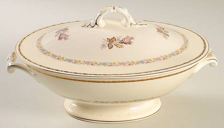 G3388 Oval Covered Vegetable