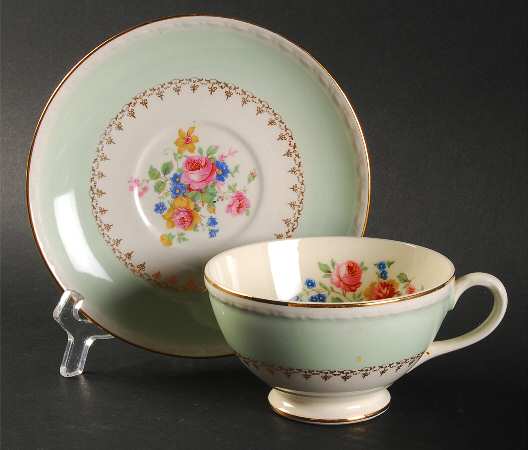 Marilyn Green Footed Cup & Saucer Set