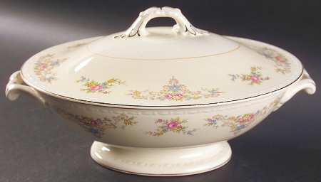 Wedgwood Oval Covered Vegetable