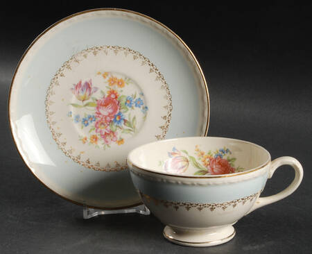 G3439 Footed Cup & Saucer Set