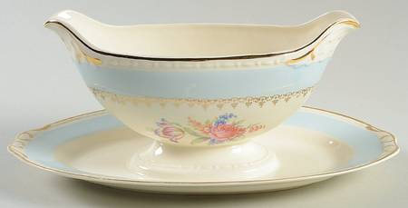 G3439 Gravy Boat with Attached Underplate