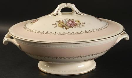 Arcadia Oval Covered Vegetable