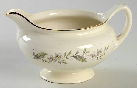 Gardenia Creamer