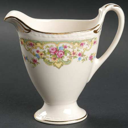 Gobelin Creamer