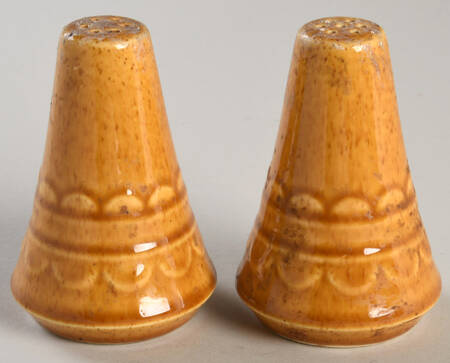 Golden Harvest Salt & Pepper Set