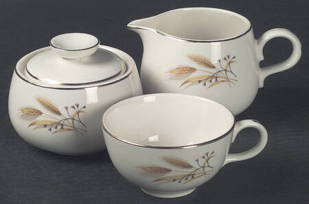 Golden Wheat (Rhythm Shape) Sugar Bowl & Lid by Homer Laughlin 
