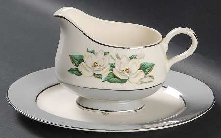 Gray Dawn (White Flower) Gravy Boat & Underplate/Relish