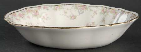 H135 9" Oval Vegetable Bowl
