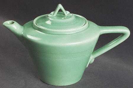 Harlequin Light Green Teapot & Lid