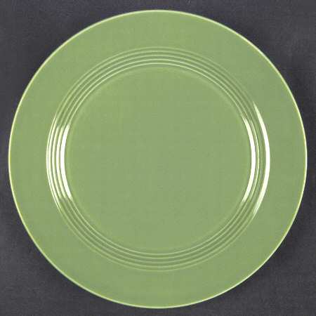Harlequin Medium Green (Newer) by Homer Laughlin 