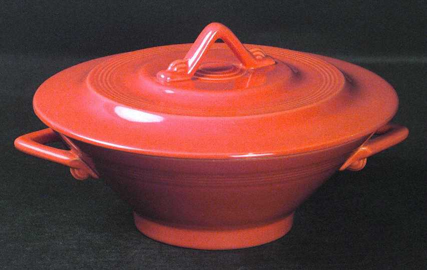 Harlequin Red Round Covered Vegetable