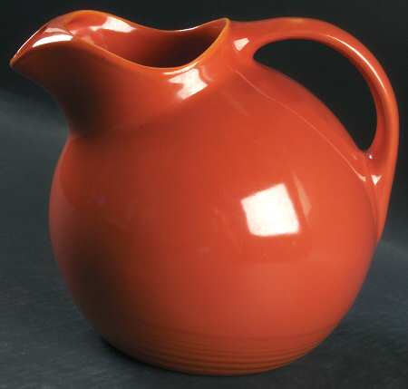 Harlequin Red 80 Oz Pitcher