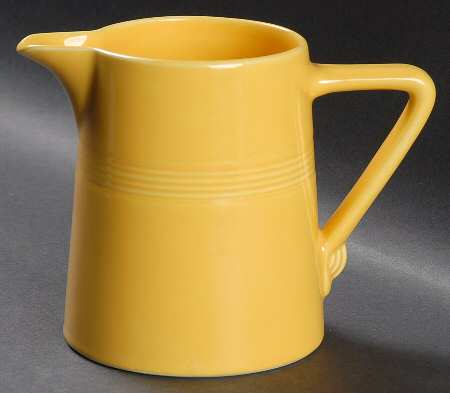 Harlequin Yellow (Older) 24 Oz Pitcher