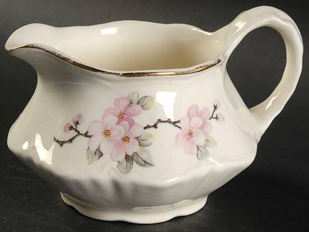 R5334 Creamer