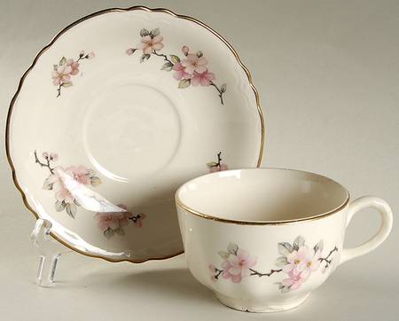R5334 Flat Cup & Saucer Set