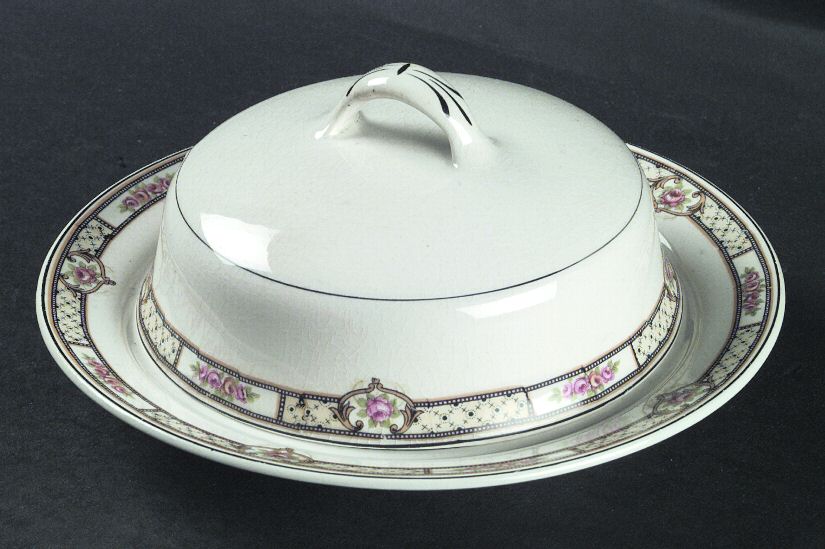French Border Round Covered Butter