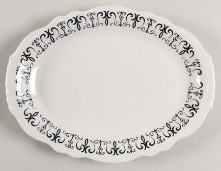 Old Gothic Black 11" Oval Serving Platter