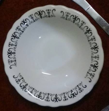 Old Gothic Black Fruit/Dessert (Sauce) Bowl