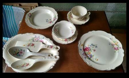 VR266 Solid Ceramic Pie/Cake Server