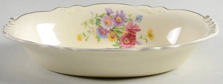 VR266 9" Oval Vegetable Bowl