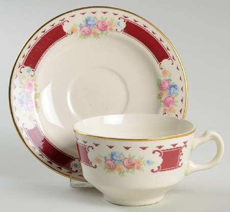 B1375 Flat Cup & Saucer Set
