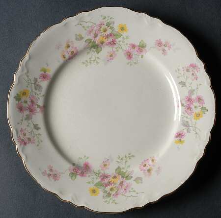 R2734 Luncheon Plate