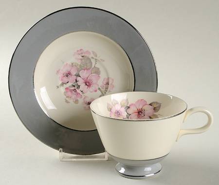 CV17 Footed Cup & Saucer Set