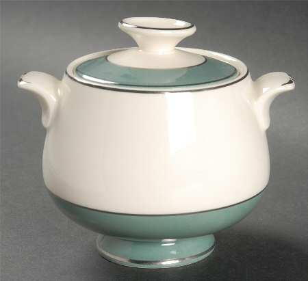 Lexington (Eggshell Cavalier) Sugar Bowl & Lid