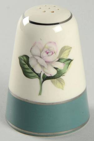 HLC342 Pepper Shaker