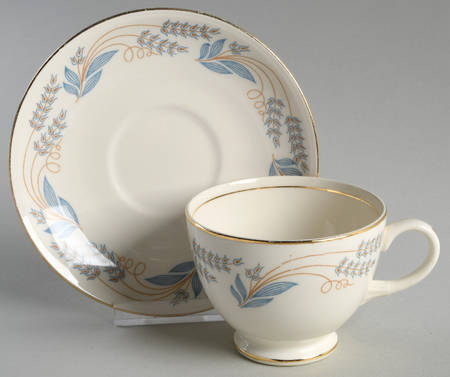 N1794 Footed Cup & Saucer Set