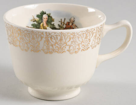 HLC367 Footed Cup