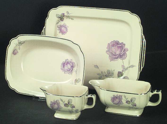 C8 Creamer by Homer Laughlin 