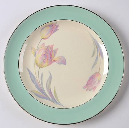 W9823 Luncheon Plate