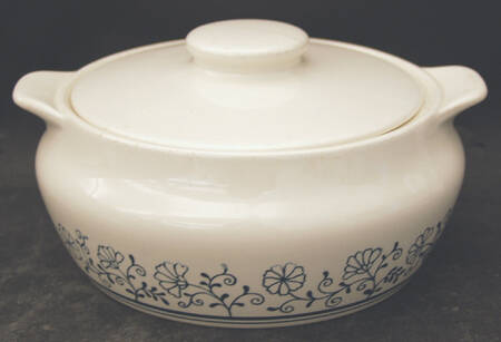 Sturbridge Round Covered Vegetable
