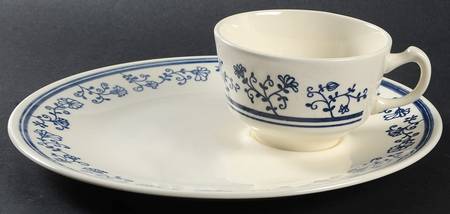 Sturbridge Snack Plate & Cup Set