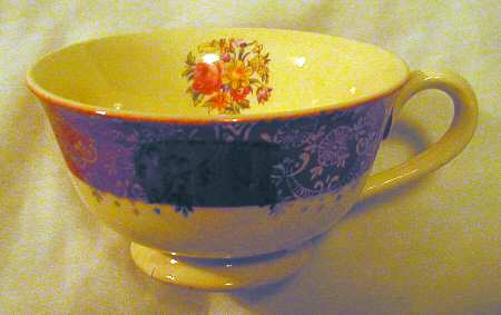 HLC430 Footed Cup