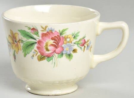 HLC465 Footed Cup
