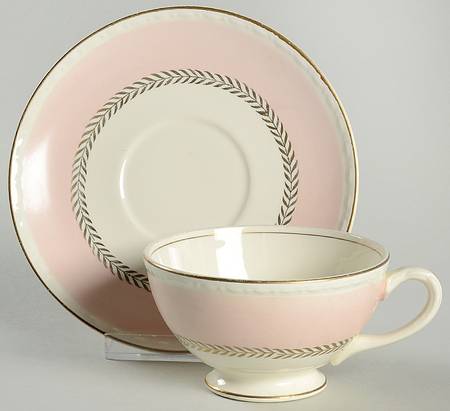 G3348 Footed Cup & Saucer Set
