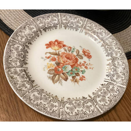 HLC483 Dinner Plate