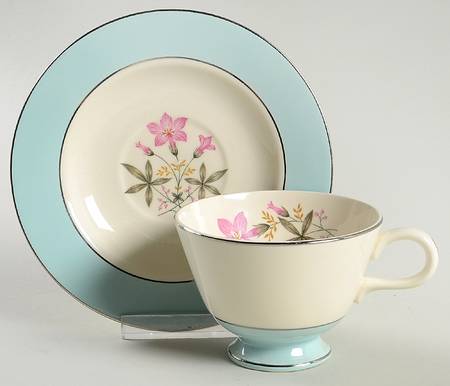 HLC497 Footed Cup & Saucer Set